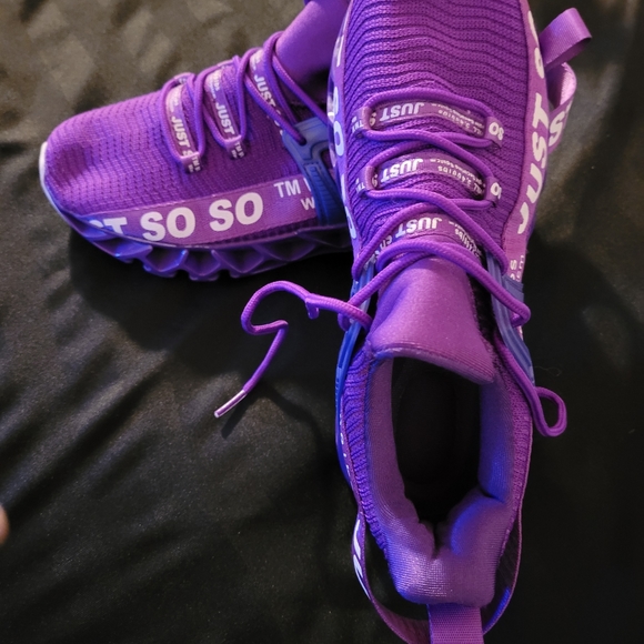 Runners - Picture 5 of 6